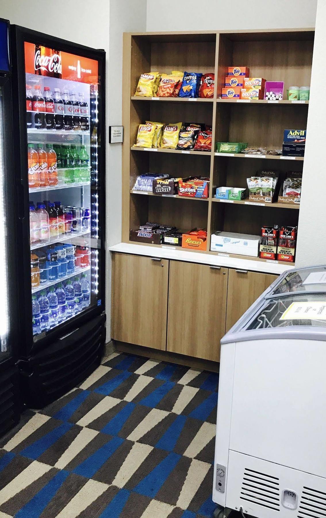 穆尔黑德法戈区麦克罗特套房酒店 Moorhead 外观 照片