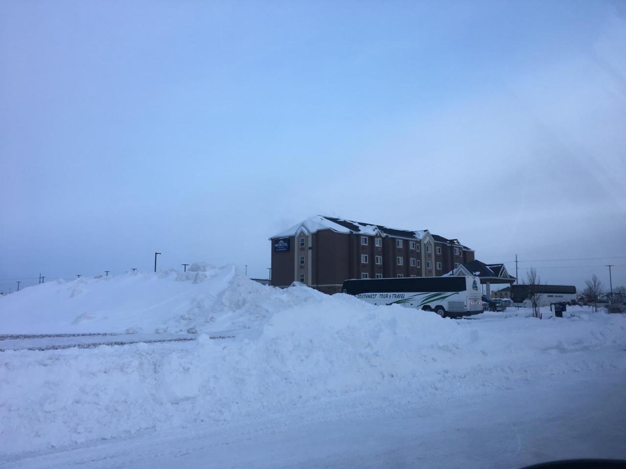 穆尔黑德法戈区麦克罗特套房酒店 Moorhead 外观 照片